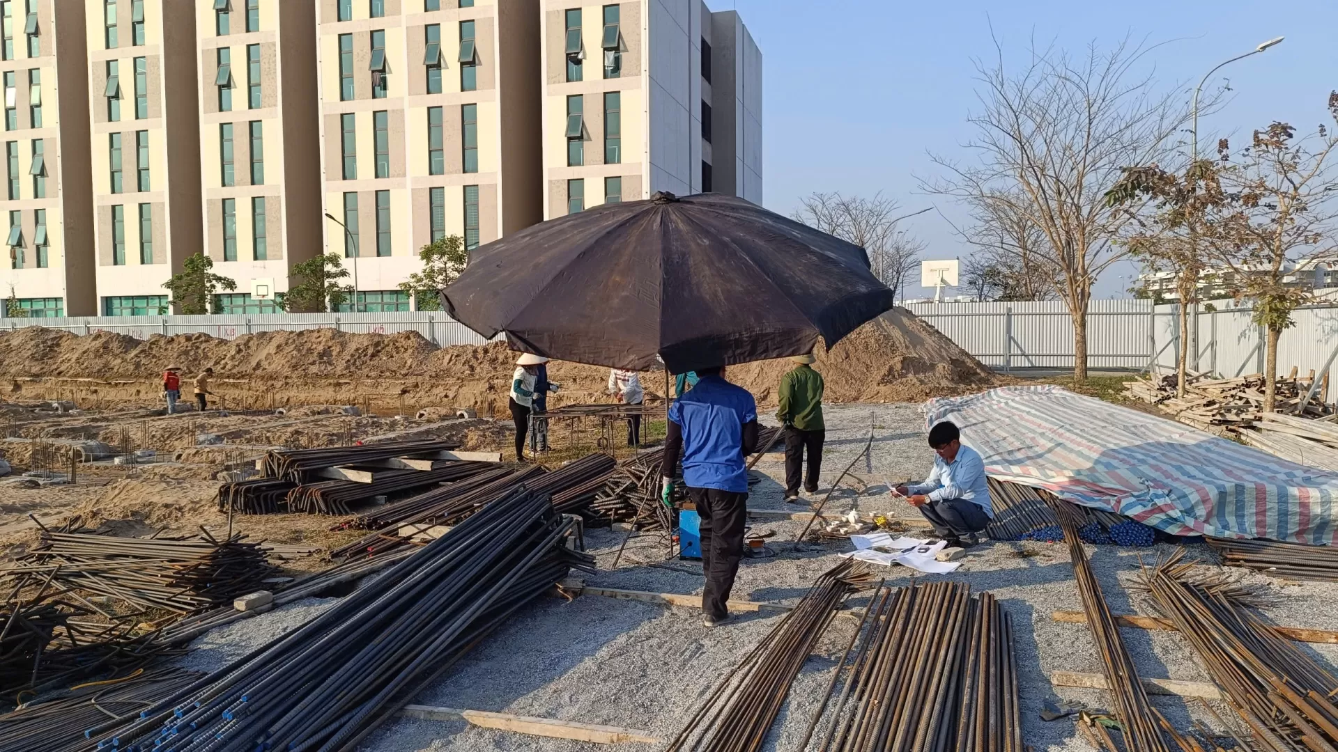 Cơ điện Đồng Văn thi công xây dựng ký túc xá khu Đại học Nam Cao